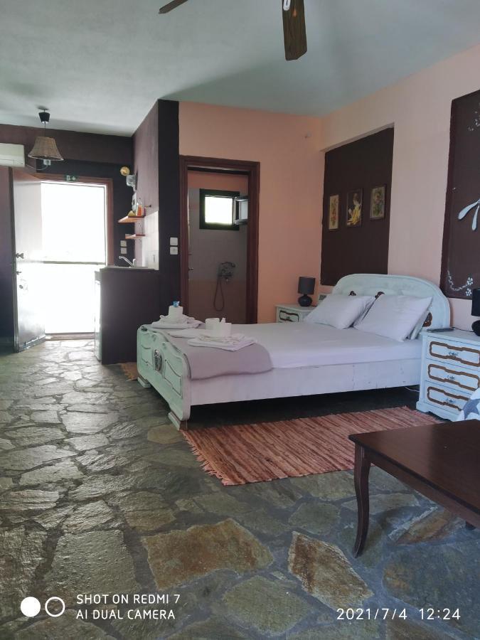 Country Art Studio Alkyoni Apartment Kokkino Nero Luaran gambar