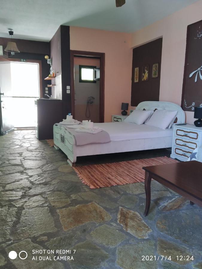Country Art Studio Alkyoni Apartment Kokkino Nero Luaran gambar
